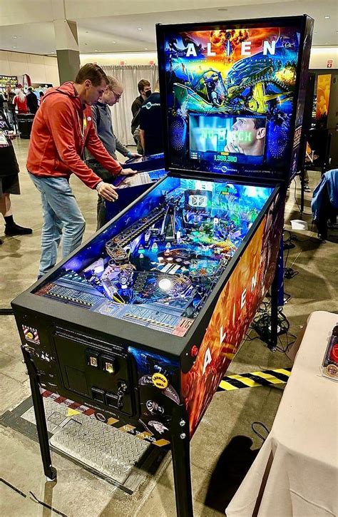 alien pinball ripley.